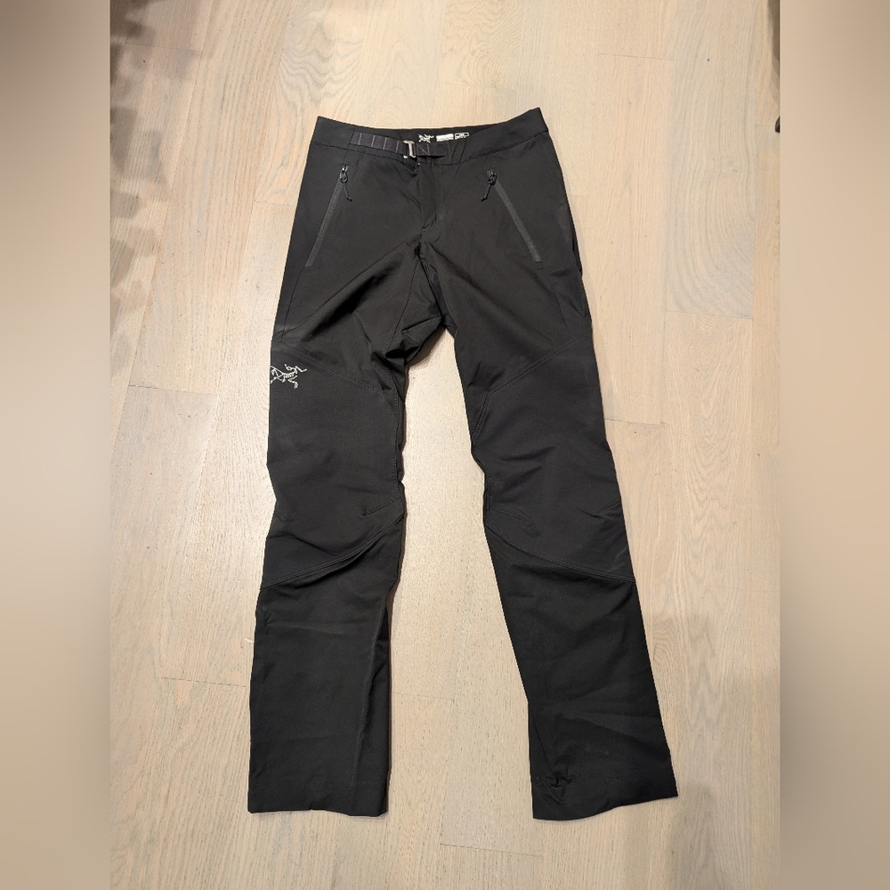 Arc'teryx Women's Black Softshell Pants
